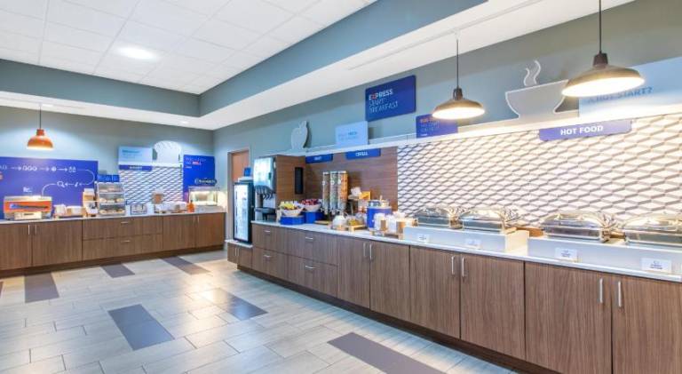 Holiday Inn Express Silver Springs - Ocala By IHG — photo 4