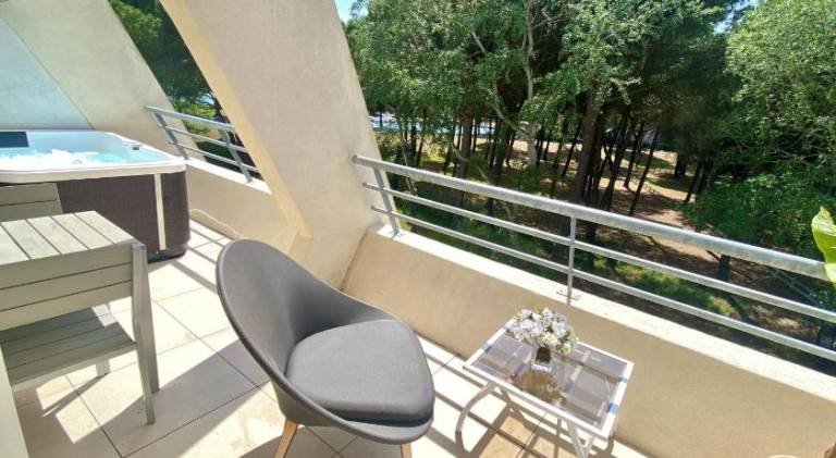 GOLF HOTEL — photo 3