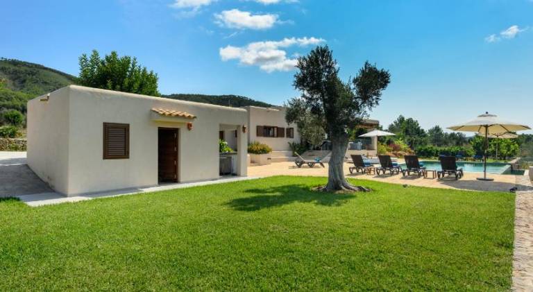 Fully equipped wonderful villa with garden, patio & jacuzzi | Pet-friendly — photo 5