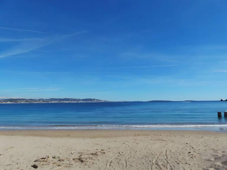 Fully equipped holiday apartment with garden, grill & terrace | Garden view | Close to the beach | Pet-friendly — photo 4