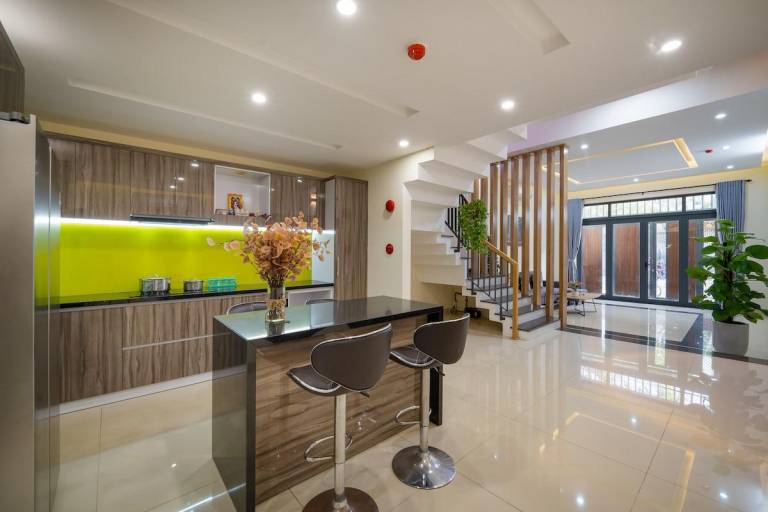Charming villa with BBQ | Beach nearby | Perfect for remote work | Dogs allowed in Da Nang