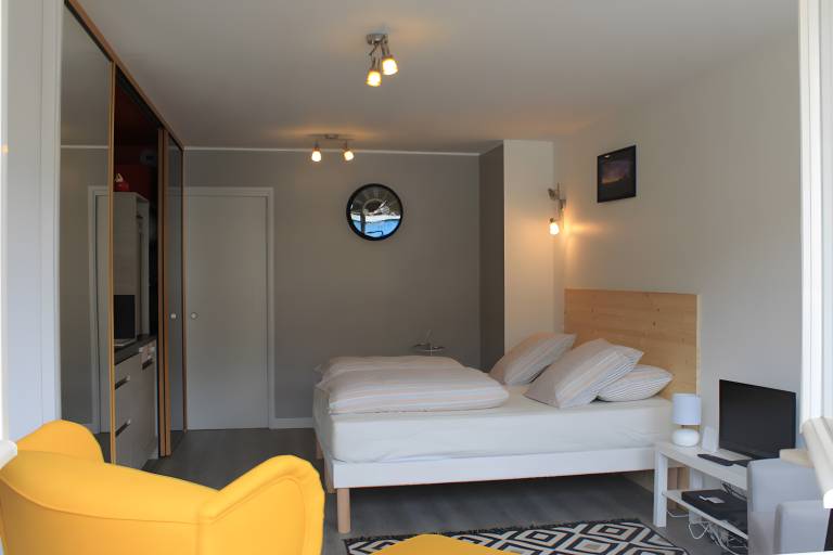 Studio with fast internet | City view | Suitable for remote work — photo 2