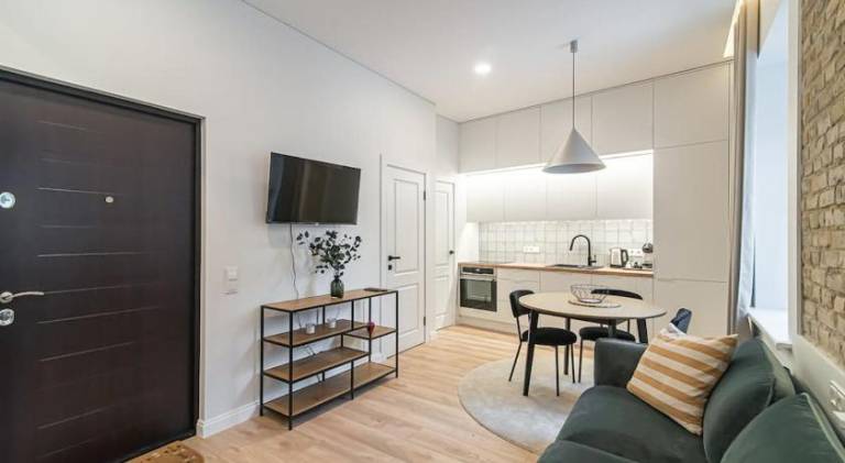 Apartment | Near Gate of Dawn — photo 5