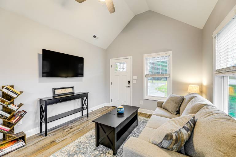 3 Mi to Dtwn: Home w/ Patio & Grill in New Bern — photo 3