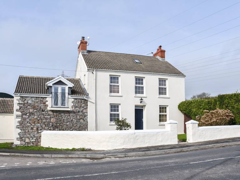 Cottage  Trimsaran