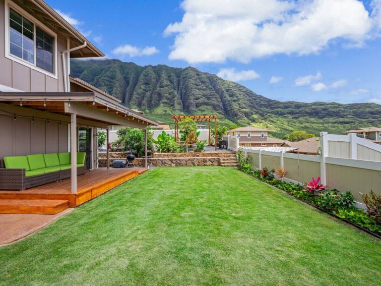 House Waianae