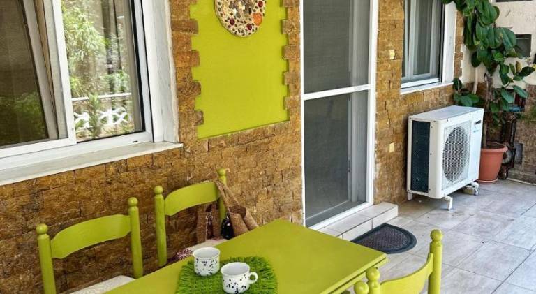 Holiday apartment with barbecue & terrace in Thessaloniki