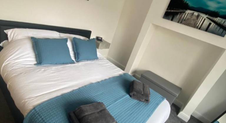 Holiday apartment with garden in Stafford