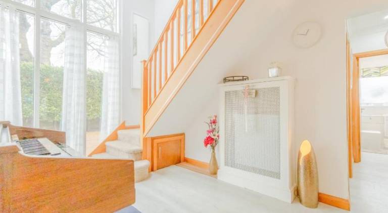 House with hot tub | Good for workation | Pets are welcome — photo 4