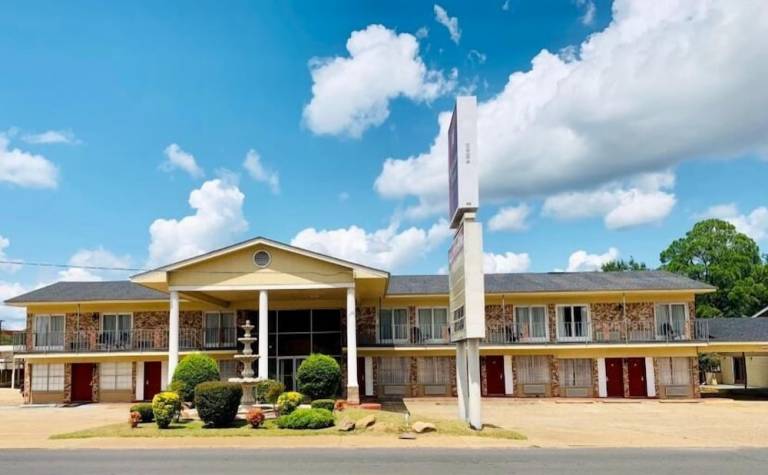Motel Magnolia