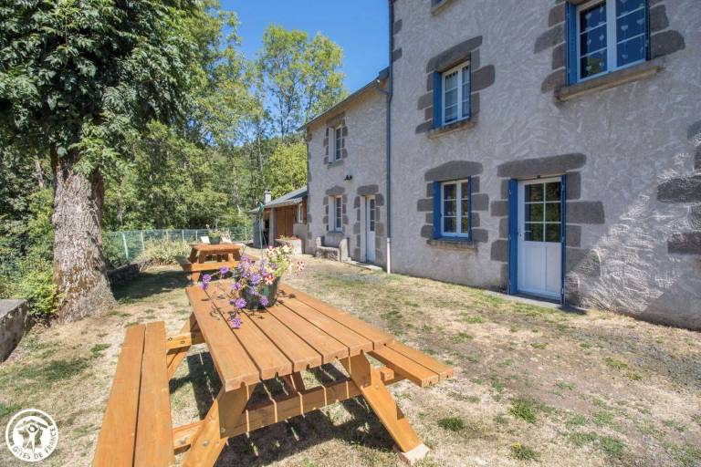 Maison de vacances Chambon-sur-Lac