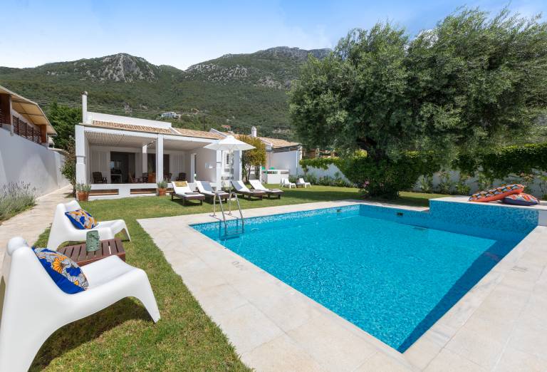 Ferienhaus in Mparmpati, Korfu f&uuml;r max. 6 Personen