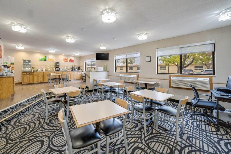 Quality Inn & Suites Sioux Falls South — photo 4