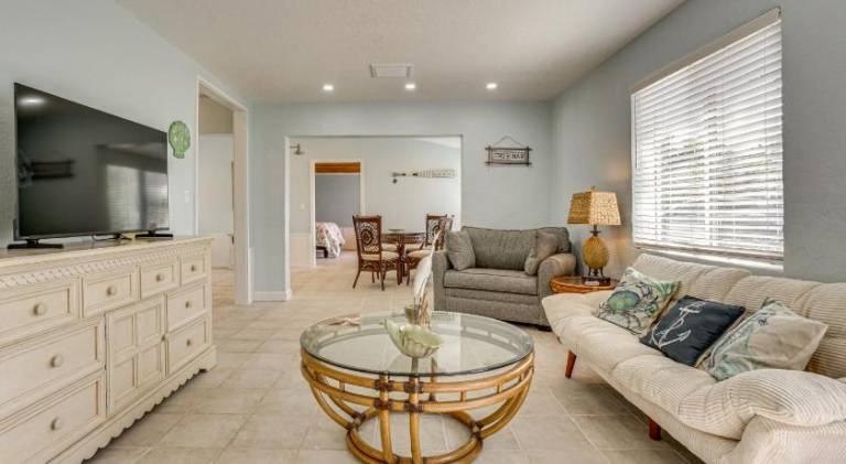 Vacation home | Pets allowed in Bradenton Beach, FL