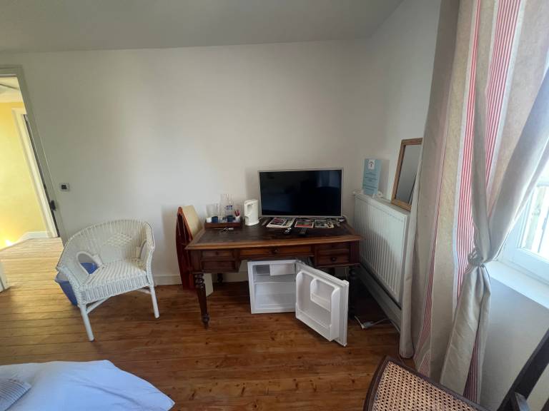 Bed and Breakfast 'Chambre Privative' with Shared Terrace, Private Garden and Wi-Fi — photo 4