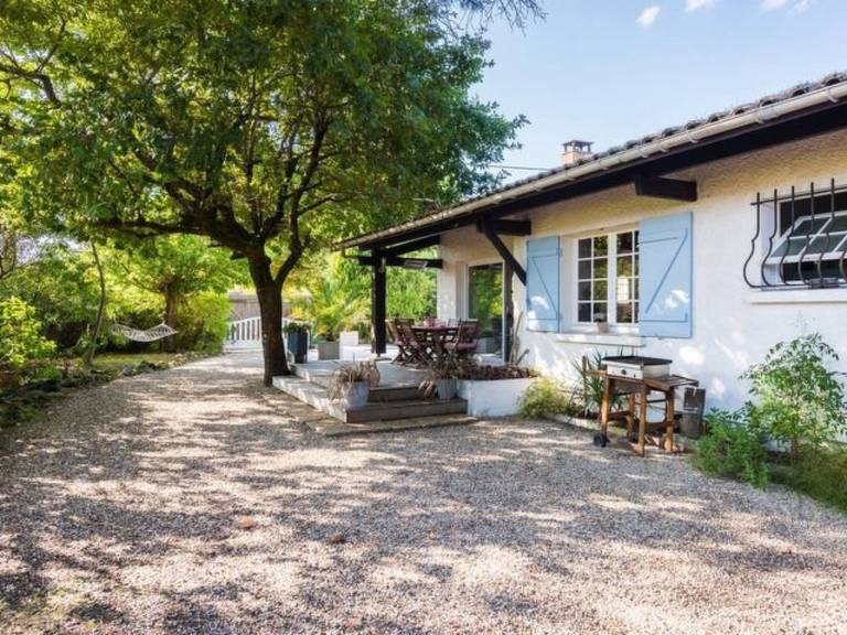 House with barbeque, yard & patio | Nature view — photo 4