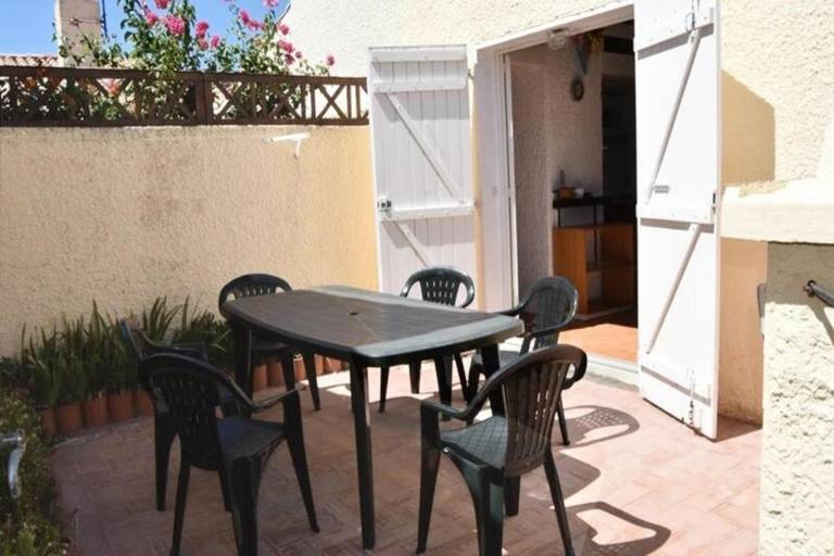 Apartment with pool & patio | Close to the beach | Pets allowed — photo 4