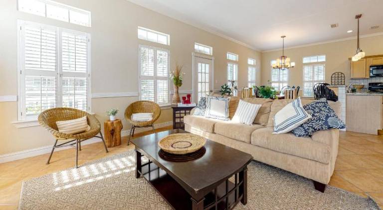 Wonderful house with hot tub & pool | Pets are welcome — photo 2