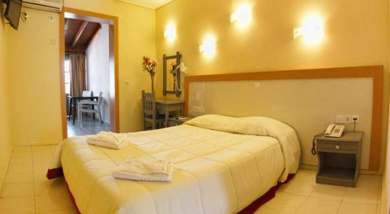 Theofilos Classic Hotel — photo 2