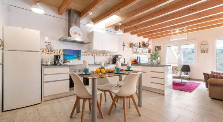 Holiday apartment with 2 rooms for 4 persons — photo 2