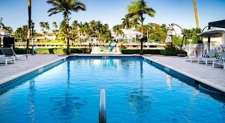 Waterfront Retreat Views, Pool, Hot Tub, Gym Walk to Beach & Boca Resort! — photo 4