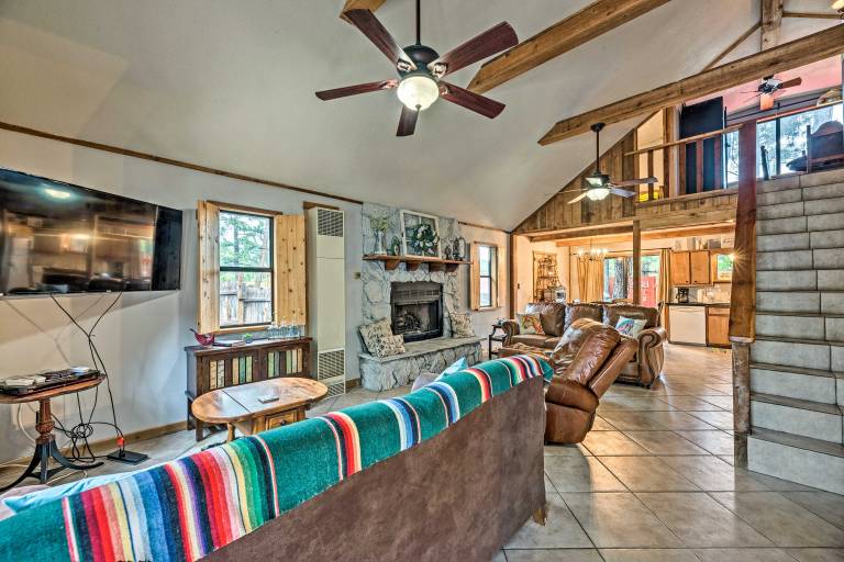 Ruidoso Cabin w/ Deck & Grill - Walk to Town! — photo 4