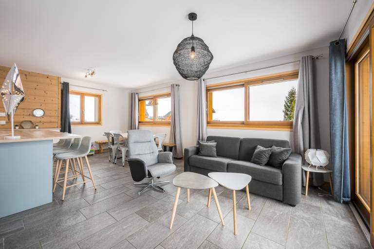 Family-oriented nice chalet with terrace & yard | Mountain view | Ski nearby | Good for workation | Pet-friendly — photo 5