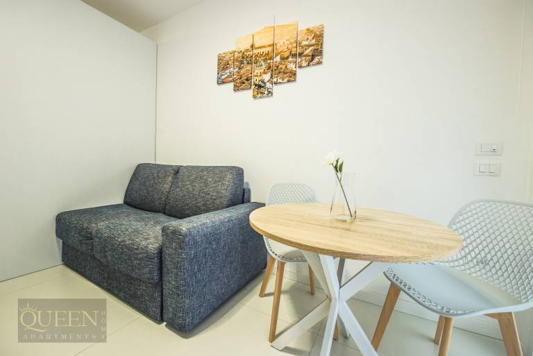 Holiday apartment with yard | Next to Two Towers | Garden view in Bologna