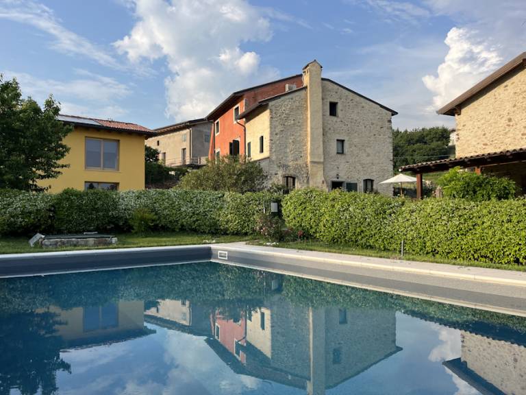 Bauernhof mit Hund inCastion Veronese, Torri Del Benaco S.remo Gardasee f&uuml;r max. 3 Personen
