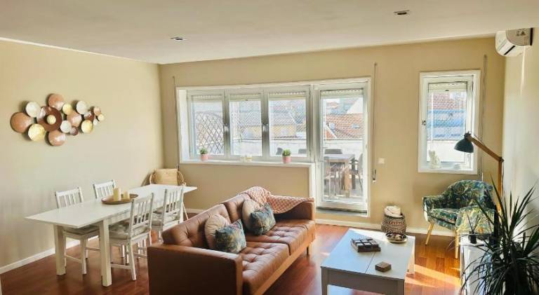 Rental apartment with patio & BBQ in Porto