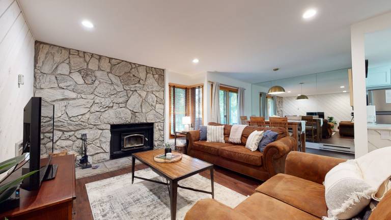 Snowcreek III 441 Pet-Friendly, BBQ Grill, Updated and On the Snowcreek Meadow in Mammoth Lakes, CA