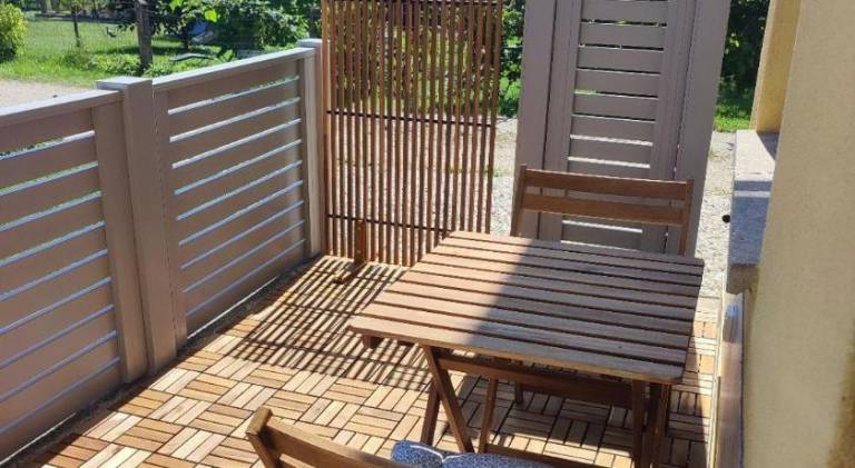 Beautiful holiday apartment with patio & yard | Pets allowed — photo 4