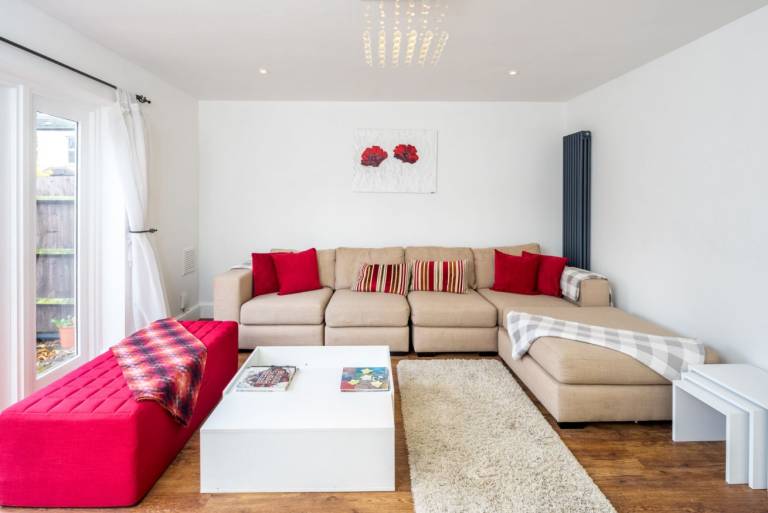 Stunning flat with garden in West London