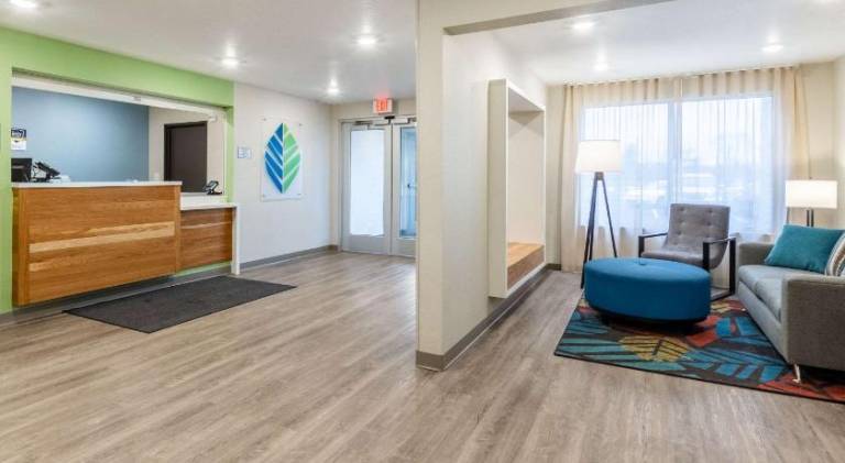 WoodSpring Suites Indianapolis Castleton — photo 2