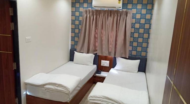Hotel Suvarnam Residency