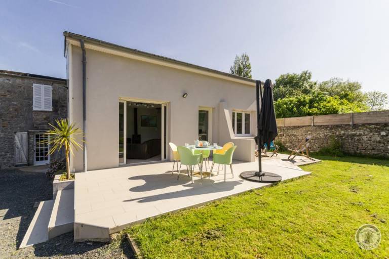 Gite with barbecue, garden & terrace — photo 5