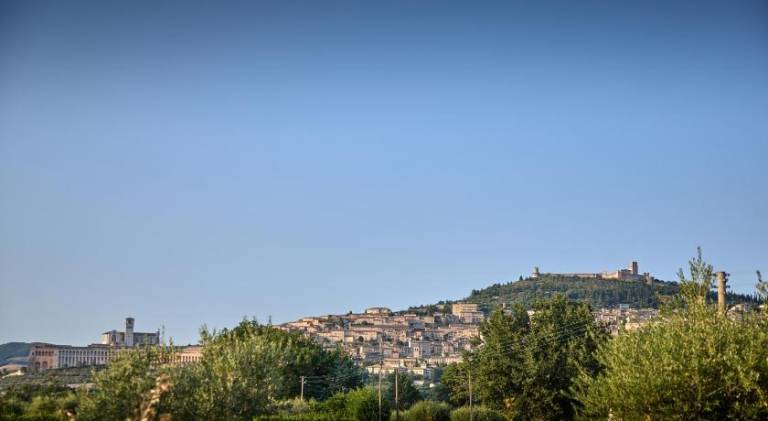 Spacious rental apartment with patio & garden | Dogs allowed in Assisi