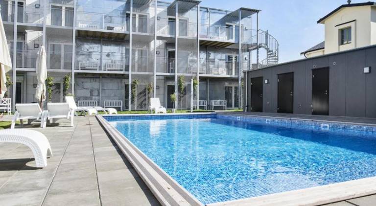 Pleasant serviced apartment with BBQ & pool | Good for workation | Pets allowed in Visby