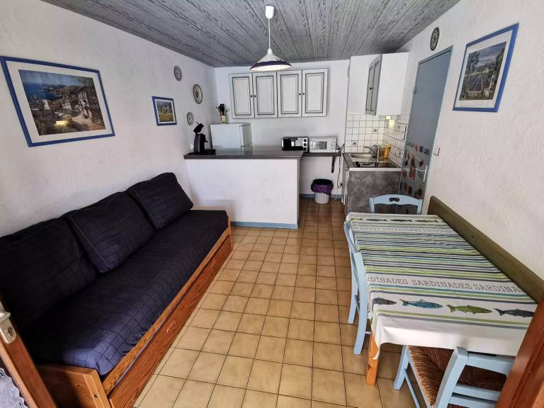 Apartment with 1 room for 4 persons — photo 3