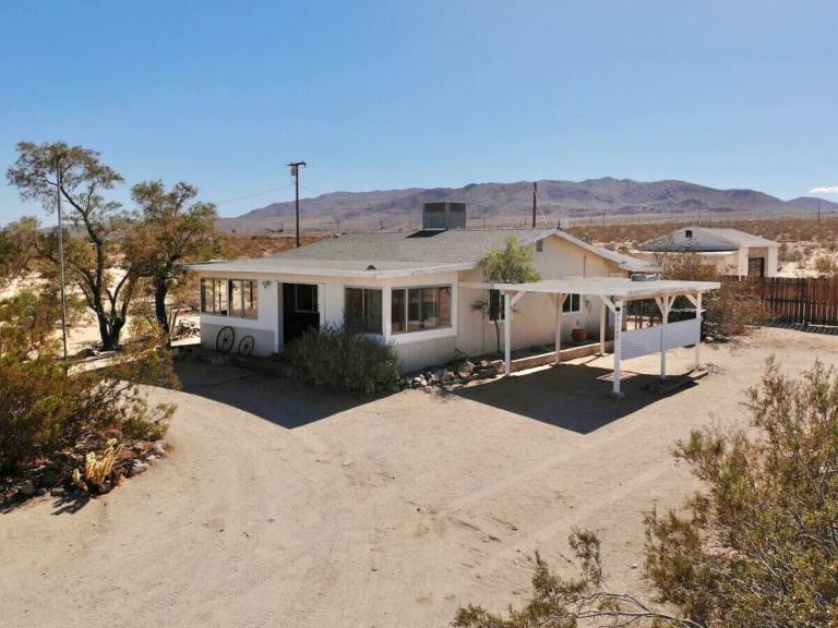 House  Twentynine Palms