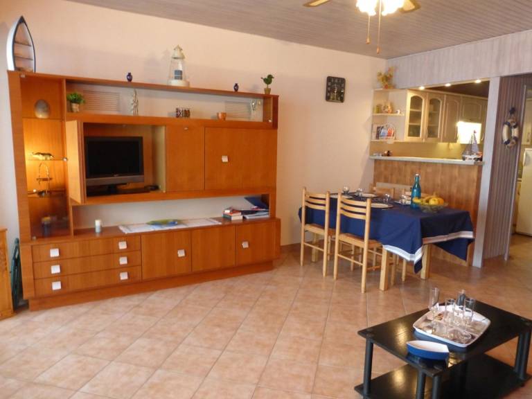 Spacious Studio 4 Pers. Saint-Gilles-Croix-de-Vie, Sea View, Balcony, Beach Access — photo 2