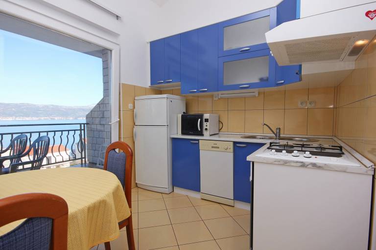 Two bedroom apartment with terrace and sea view Slatine, Čiovo (A-9433-b) — photo 4