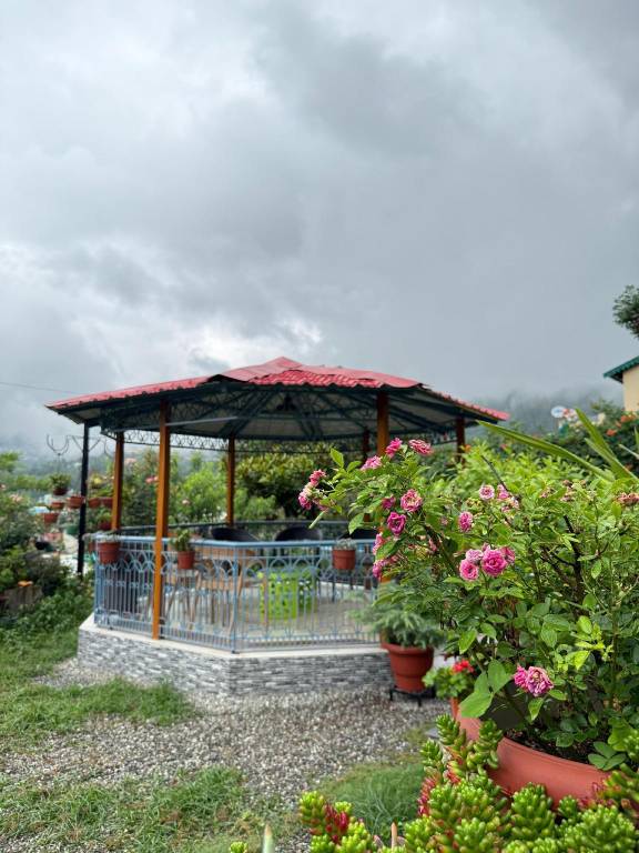 Holiday apartment | Pets allowed in Bhimtal