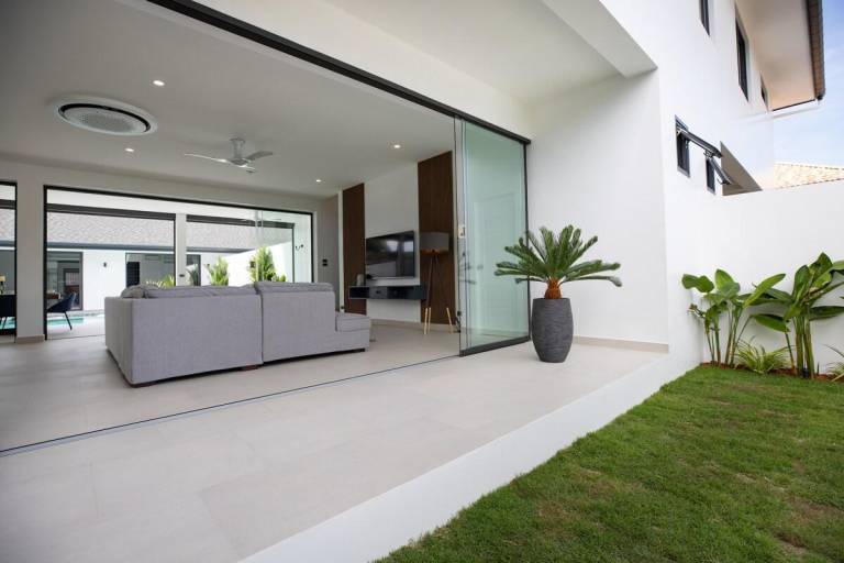 Luxury pool villa 4 bedrooms at Rawai beach, Rawai — photo 5