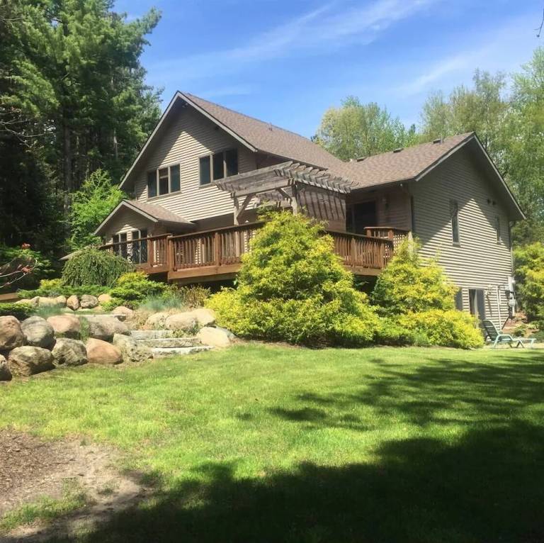 House  Lapeer