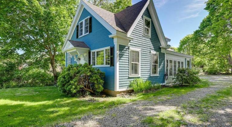 House with yard in Dennis Port, MA