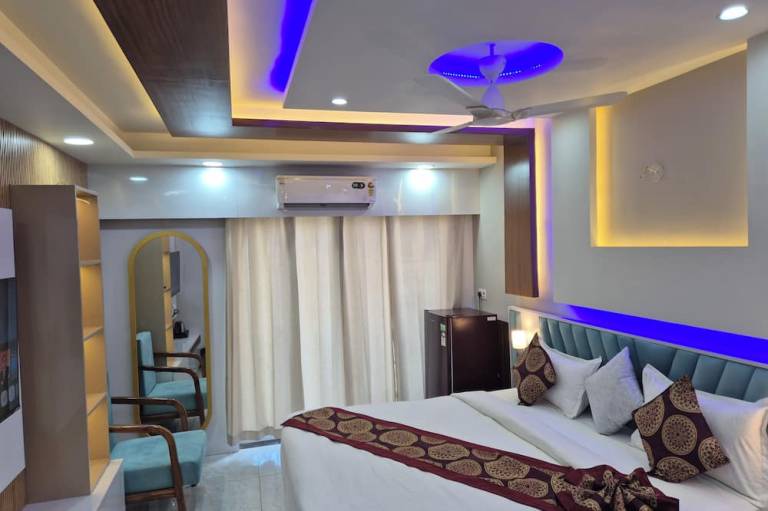 OnlyStay Chaar Dham