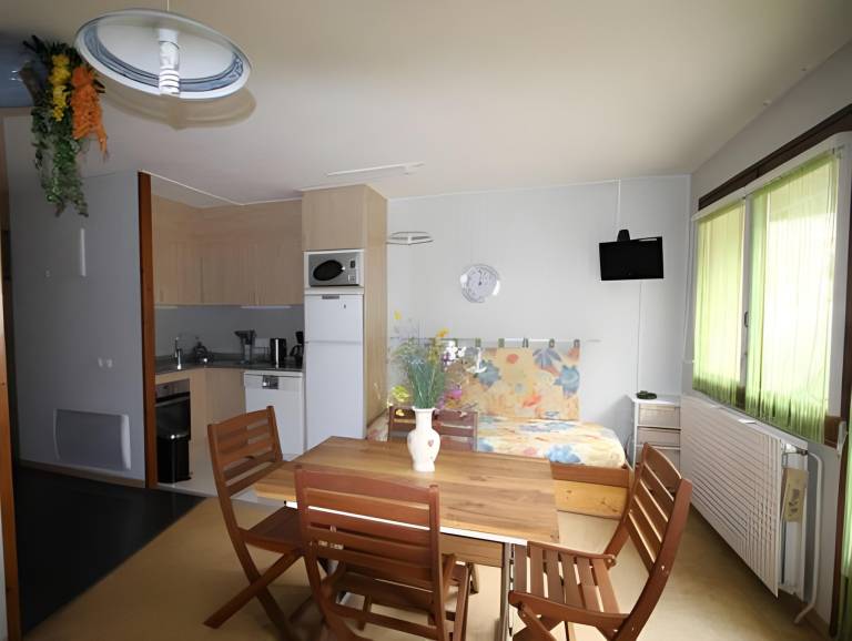 Holiday apartment with terrace — photo 5