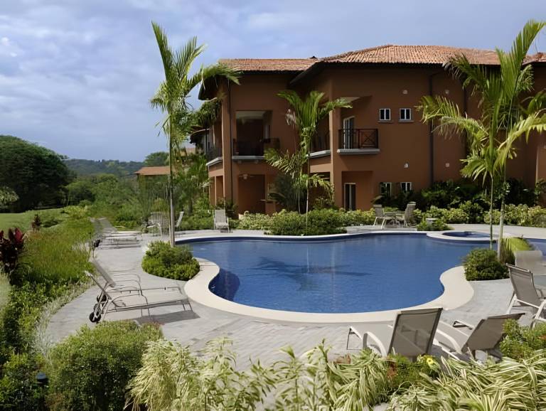 Child-friendly spacious serviced apartment with BBQ, garden & terrace | Beach nearby | Pets are welcome in Puntarenas