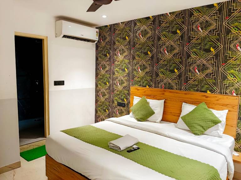 Hotel Star City Near Terminal T3 Airport & Aerocity in New Delhi